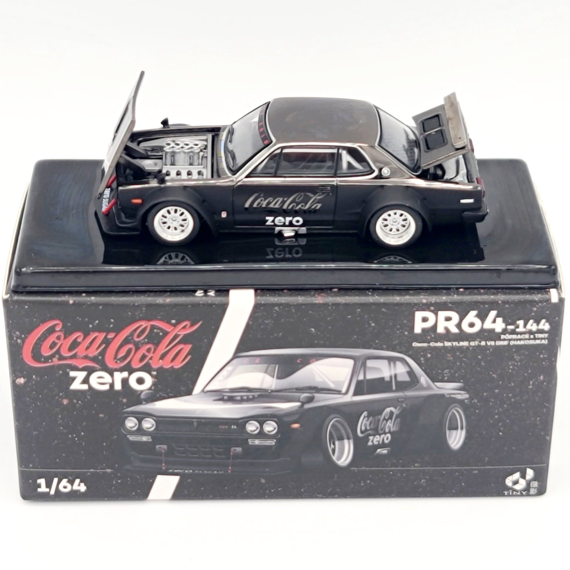 Pop Race Nissan Skyline GT-R V8 Drift Hakosuka - 1:64, Coca-Cola Zero (2025 Limited Edition)